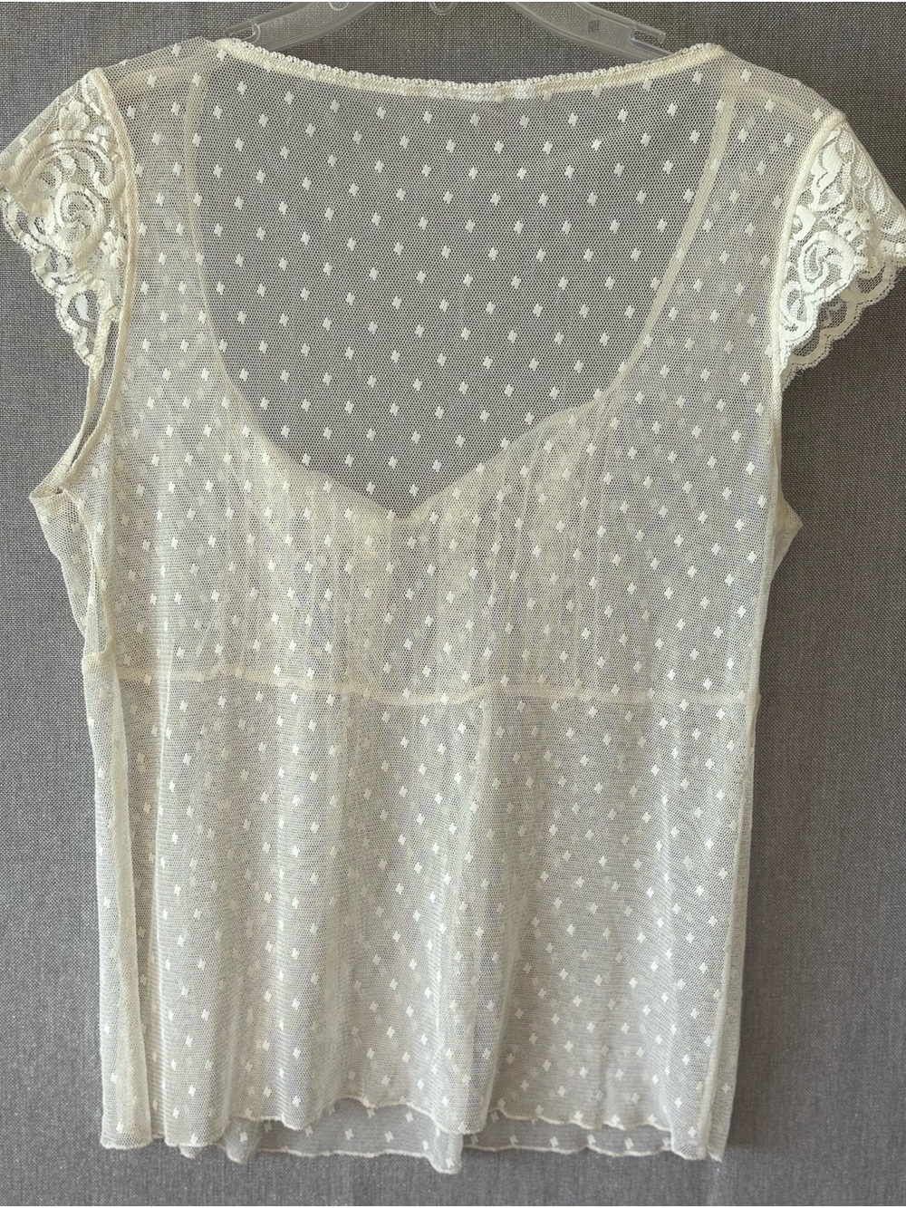 Sheer Ivory Lace Dot Boho camisole No size tag, large? Pit to pit 19, length 24. - Picture 3 of 4